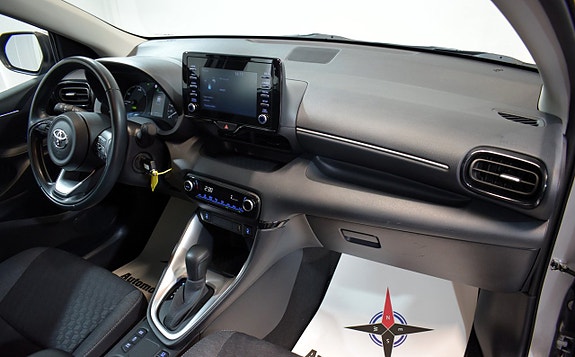 Toyota Yaris 20 of 21
