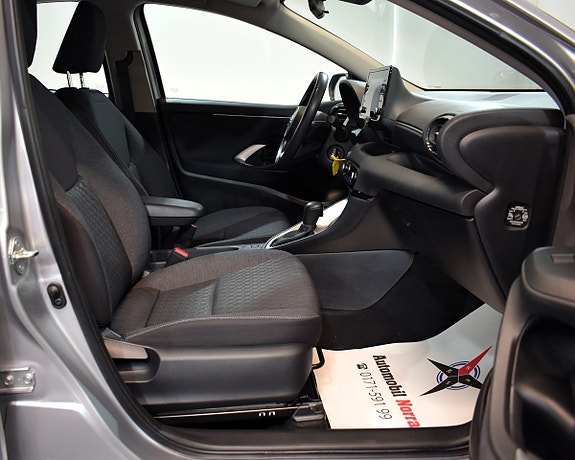 Toyota Yaris 19 of 21