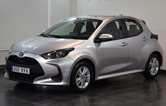 Toyota Yaris 5 of 21