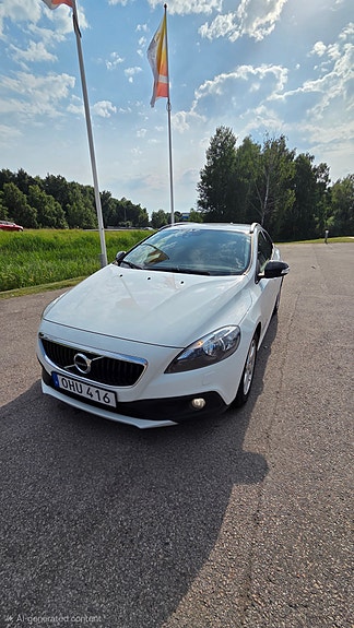 Volvo V40 Cross Country 6 of 6