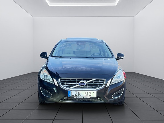 Volvo V60 8 of 21
