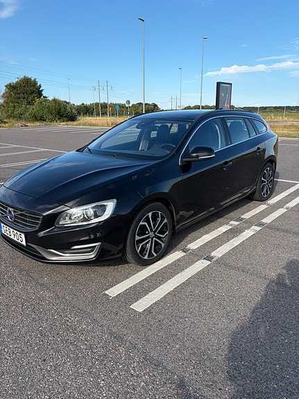 Volvo V60 3 of 14