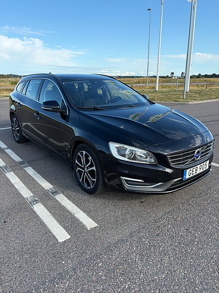Volvo V60 4 of 14