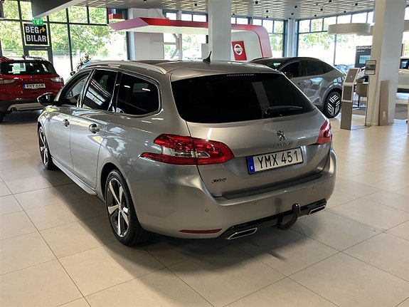 Peugeot 308 3 of 11