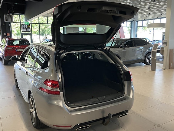 Peugeot 308 6 of 11