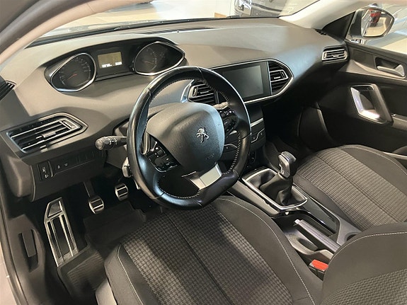 Peugeot 308 11 of 11