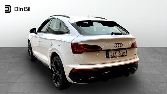 Audi Q5 2 of 13
