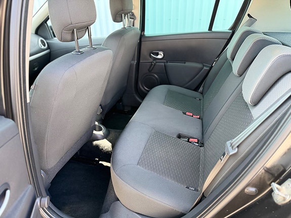Renault Clio 6 of 11