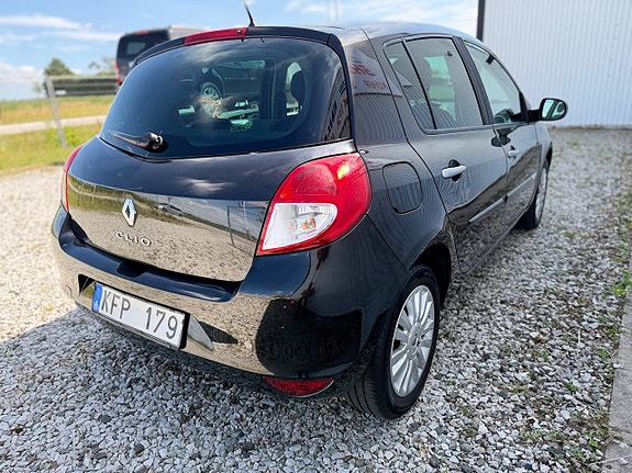 Renault Clio 4 of 11