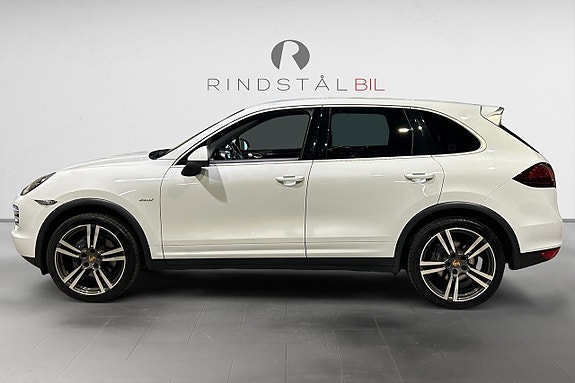 Porsche Cayenne 4 of 18