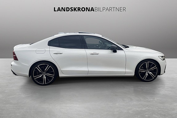 Volvo S60 4 of 30