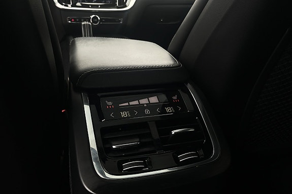 Volvo S60 17 of 30