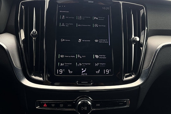 Volvo S60 26 of 30