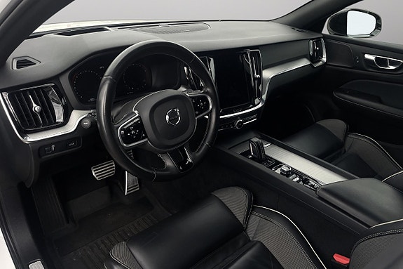 Volvo S60 11 of 30