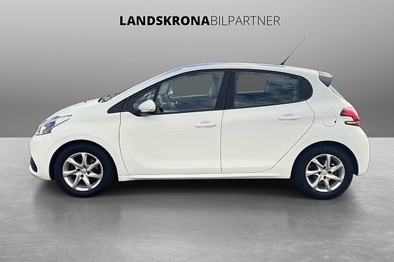 Peugeot 208 8 of 29
