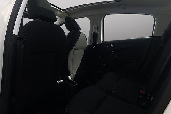 Peugeot 208 13 of 29