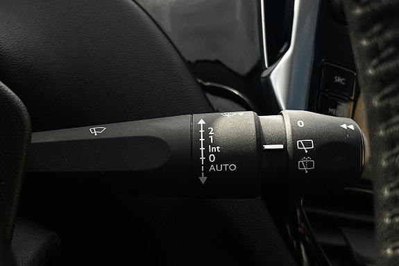Peugeot 208 18 of 29
