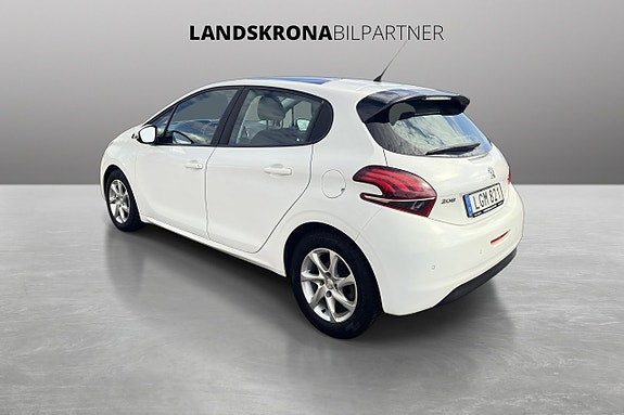 Peugeot 208 7 of 29