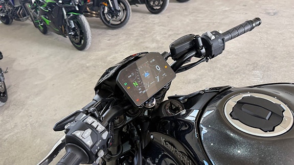 Kawasaki Z900 A2 Nyskick låga mil 0kr insats räntekampanj 9 of 12