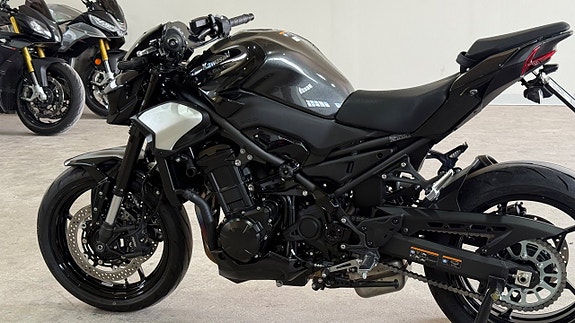 Kawasaki Z900 A2 Nyskick låga mil 0kr insats räntekampanj 7 of 12