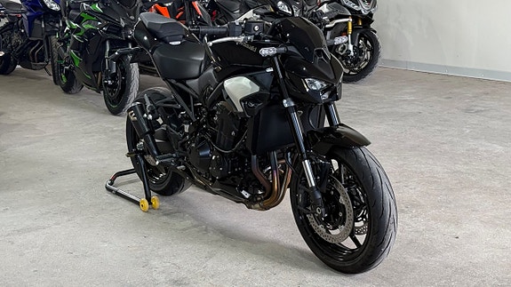 Kawasaki Z900 A2 Nyskick låga mil 0kr insats räntekampanj 3 of 12