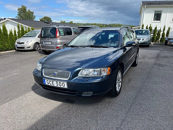 Volvo V70 4 of 18
