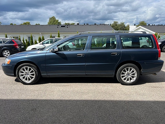 Volvo V70 6 of 18