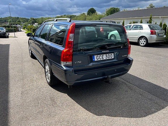 Volvo V70 8 of 18