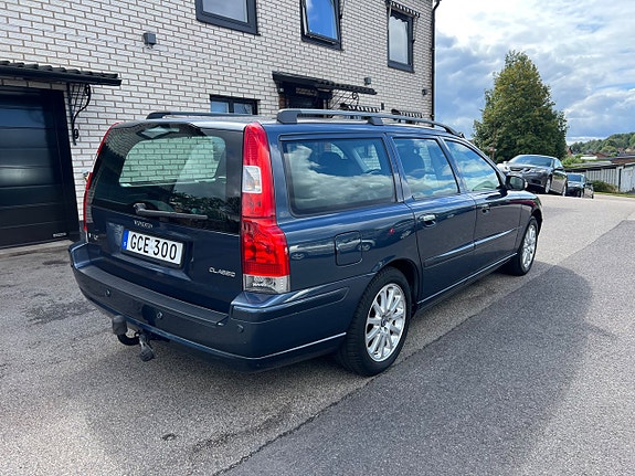Volvo V70 11 of 18