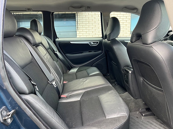 Volvo V70 15 of 18
