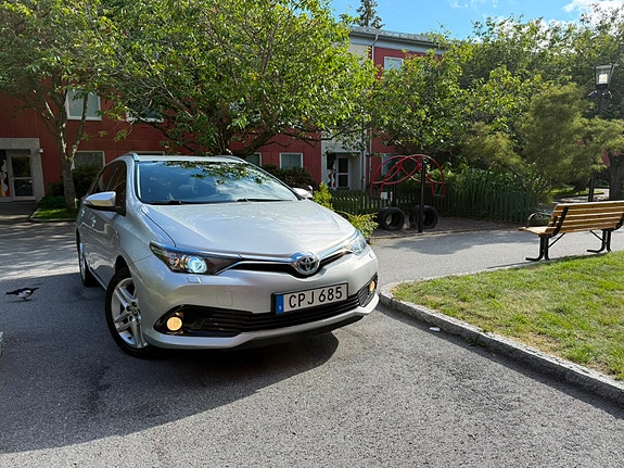 Toyota Auris 17 of 19