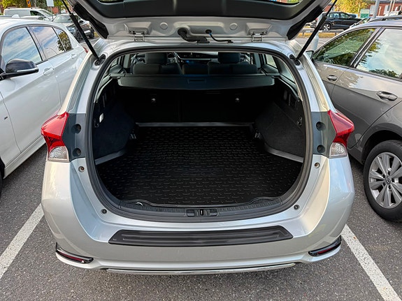 Toyota Auris 22 of 22