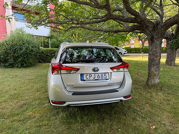 Toyota Auris 4 of 22