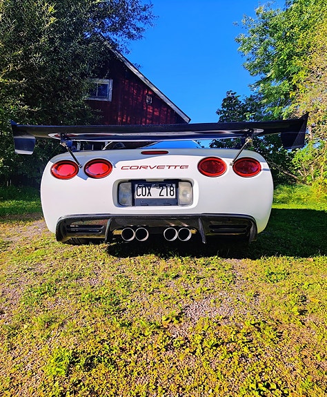 Chevrolet Corvette 9 of 9