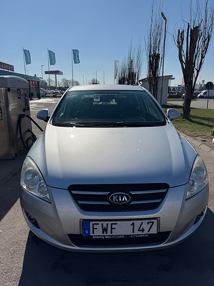 Kia Ceed 3 of 6
