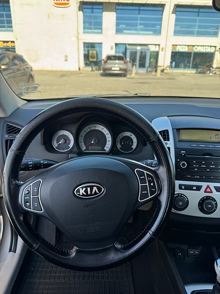 Kia Ceed 6 of 6