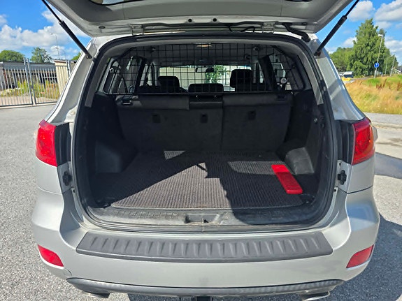 Hyundai Santa Fe 8 of 10
