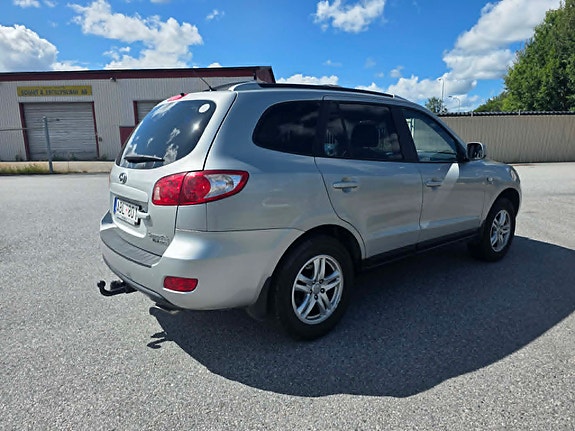 Hyundai Santa Fe 4 of 10