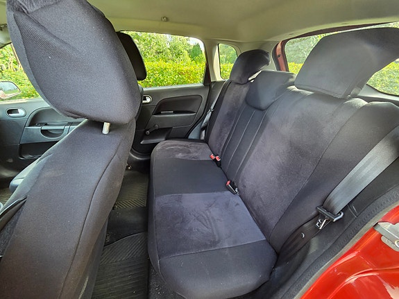 Ford Fiesta 8 of 10