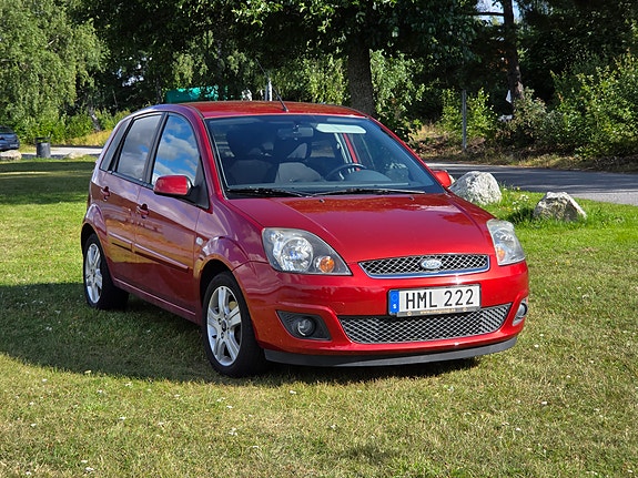 Ford Fiesta 4 of 10