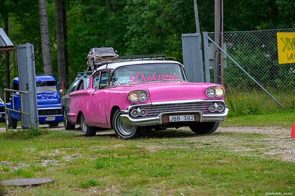 Chevrolet Biscayne 3 of 13