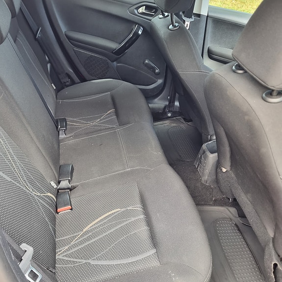 Peugeot 208 6 of 6