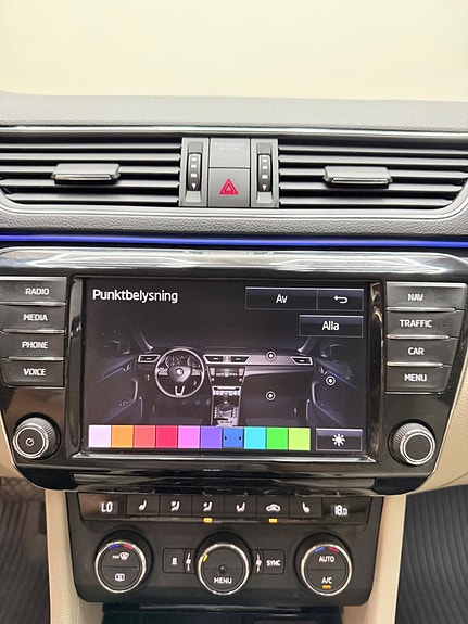 Skoda Superb 15 of 16