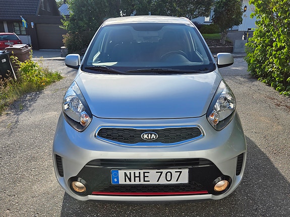 Kia Picanto 3 of 18