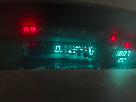 Toyota Yaris 4 of 9