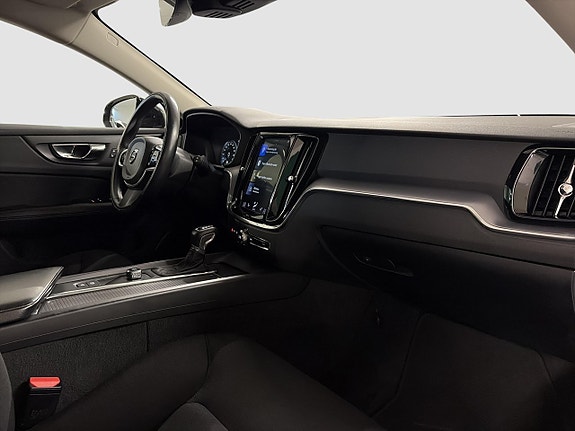 Volvo V60 5 of 15