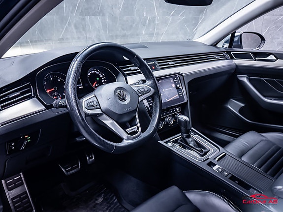 Volkswagen Passat Alltrack 11 of 30