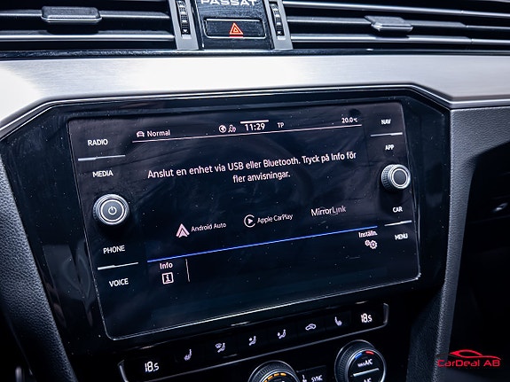Volkswagen Passat Alltrack 26 of 30