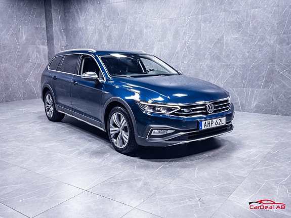Volkswagen Passat Alltrack 9 of 30