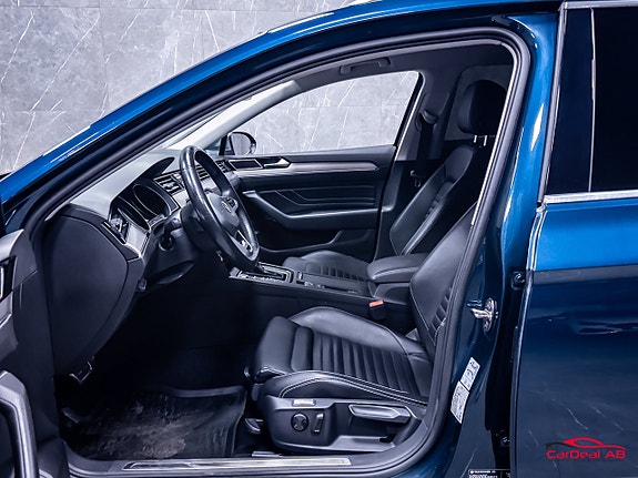 Volkswagen Passat Alltrack 10 of 30